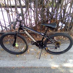 Boy's 24" mongoose mountain bike with front disc brake