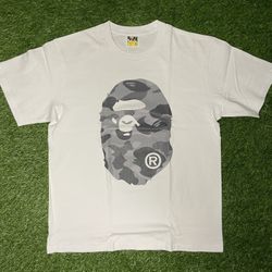 Size XL Bape Honeycomb Camo Big Ape Head Tee White/Grey