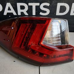16-22 Lexus Rx 350 Lh Taillight