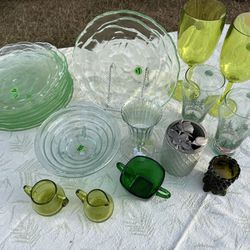 Green Glass Mixed Dining Or Kitchen Glass Lot