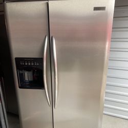 Refrigerator Frigidaire 