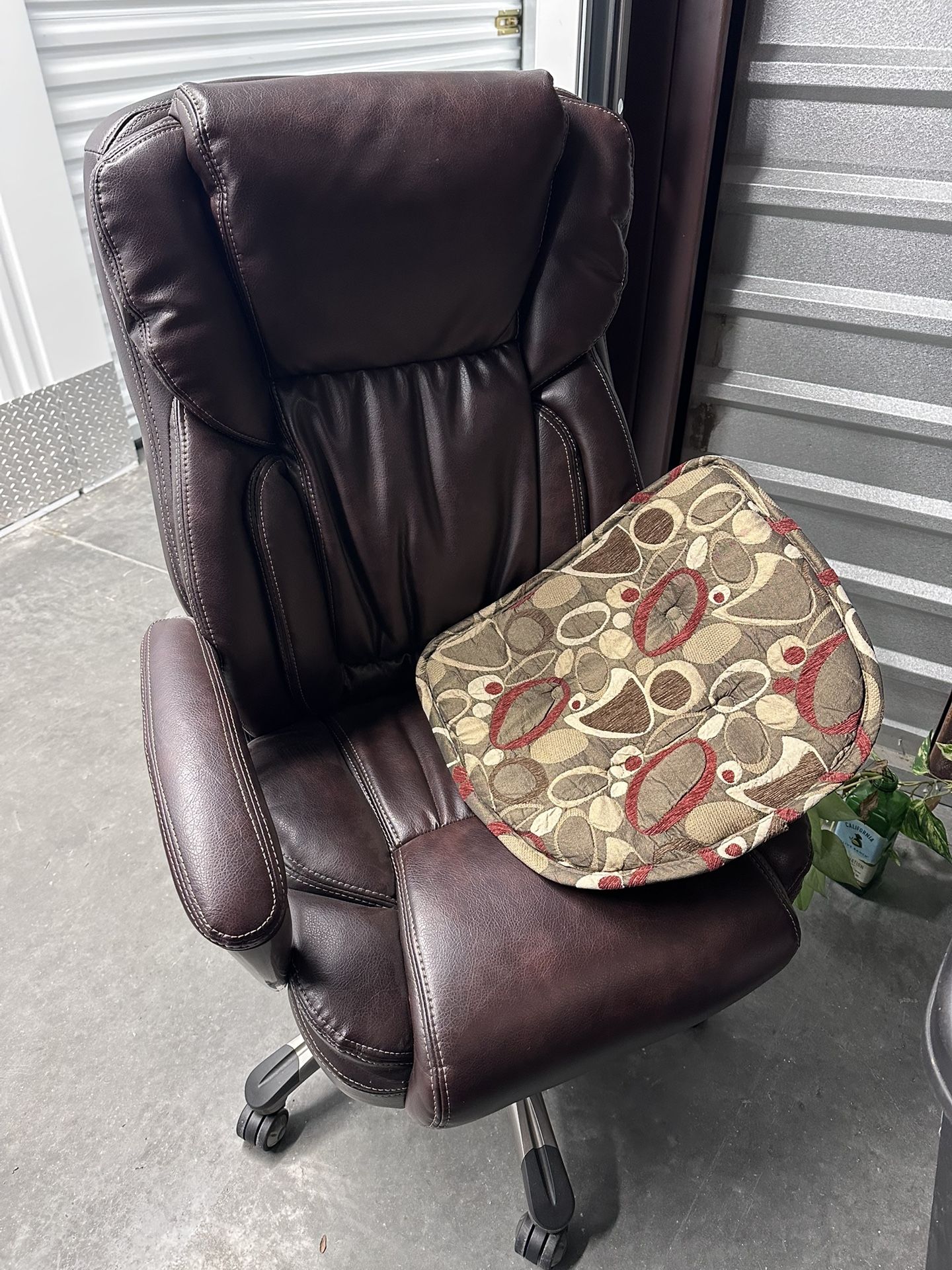 Office Table And Office Chair