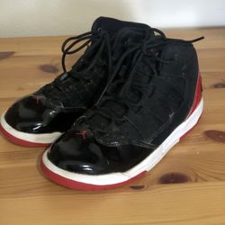 BOYS JORDANS SZ 13