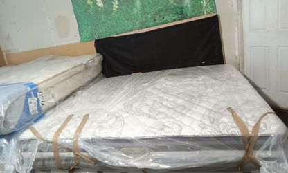 King Size Mattress (Colchón King Size)