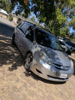 2009 Toyota Sienna