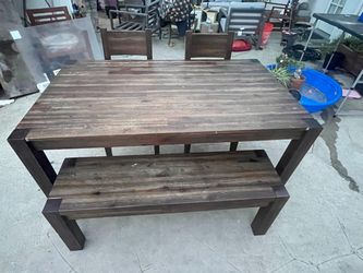 Dining Room Table (Acacia Solid Wood)