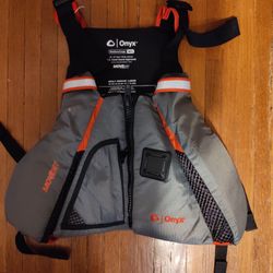 Onyx life jacket $20 firm great for boating cooler lots of air vents. Like new more info in the pictures medium/large 36 to 44 chest