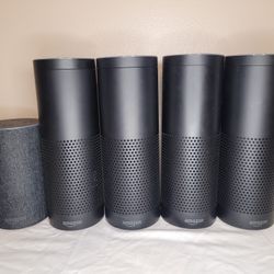 Lot of 4 Amazon Echo 1st Generations + 1 Echo Dot 2nd Generation