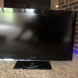 Panasonic 28’’ Screen with Remote