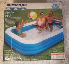 Family Pool (Bluescape)