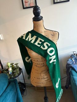 Jameson Scarf NWT