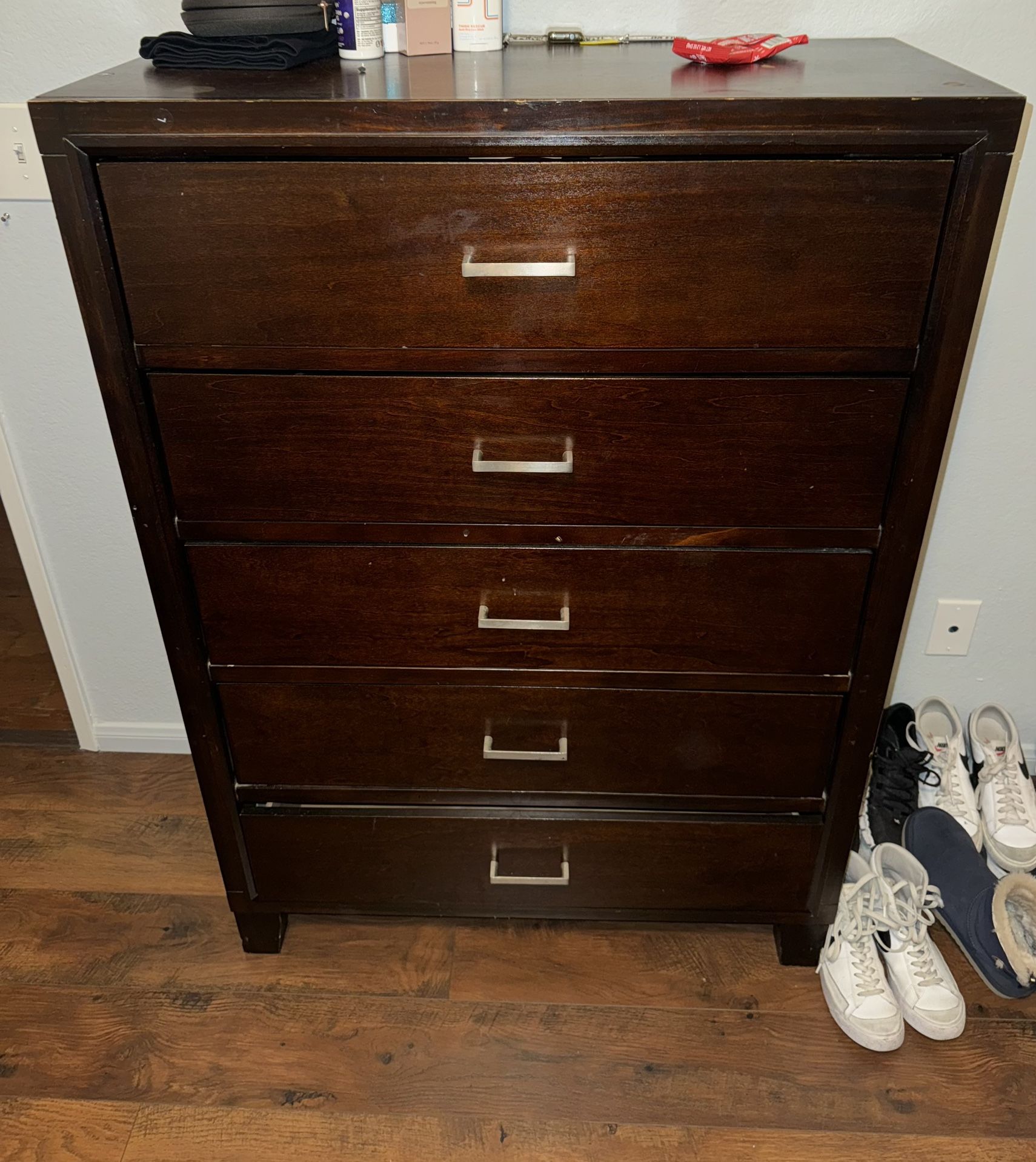 Dresser