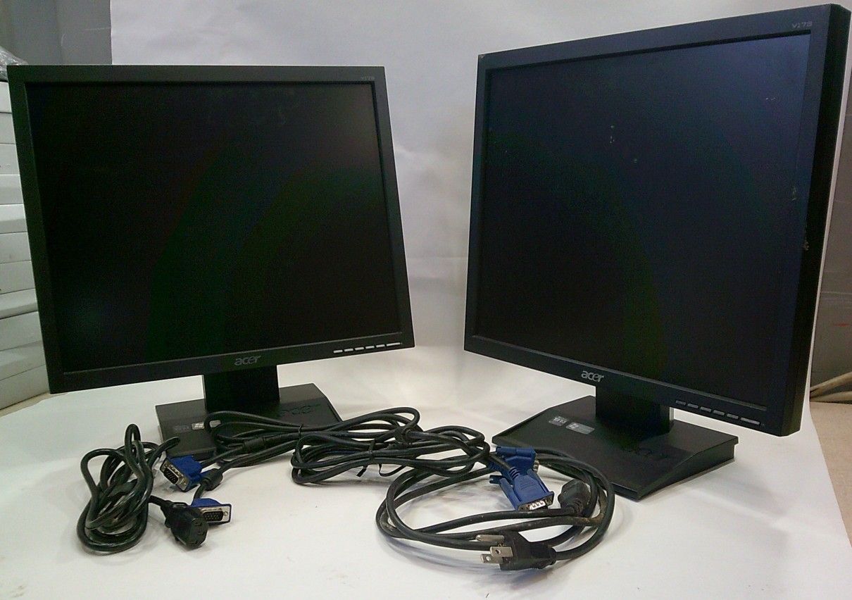 X 2 - 17" LCD Acer Monitors w/VGA cables and Power cords