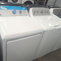 GE set top load washer and gas dryer white new