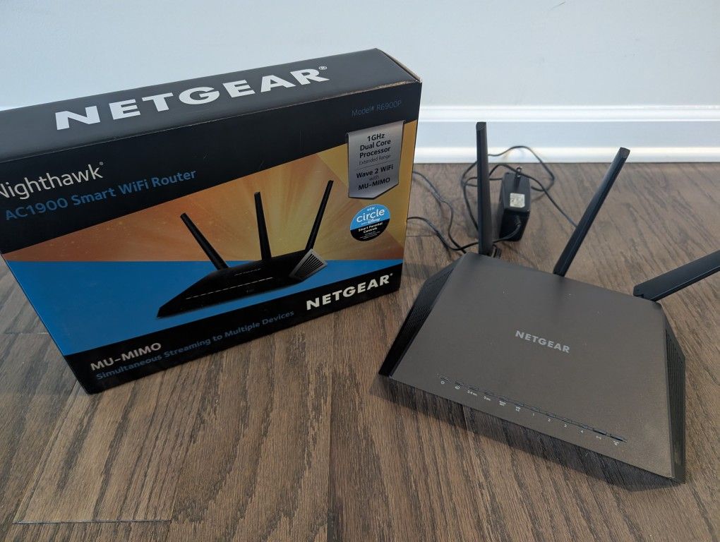 Netgear Nighthawk R6900P AC1900