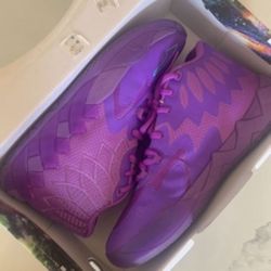 Lamelo Ball Queen City Size 13