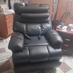 Lazy Boy Messaging Lifting Chair