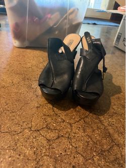 Guess high heels