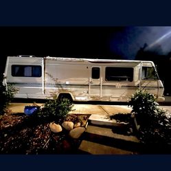 $2200  OBO 1986 Winnebago 30ft 