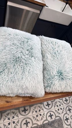 Decorative pillows