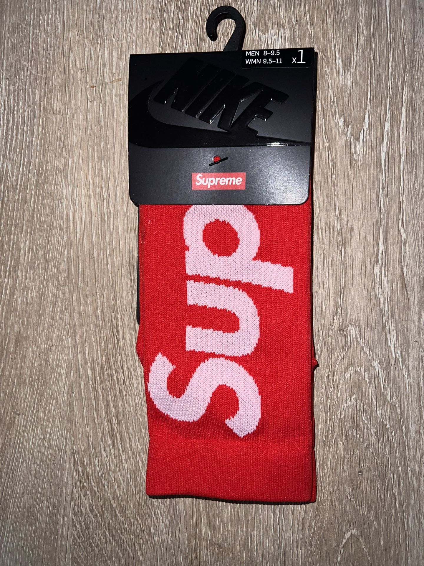 Supreme Sock
