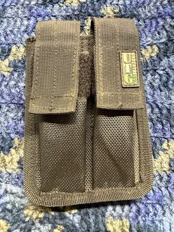 UTG Double Pistol Mag Pouch - Coyote Brown (MOLLE)