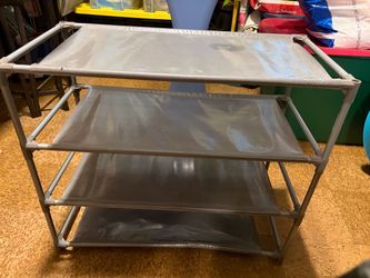 Small shoe rack