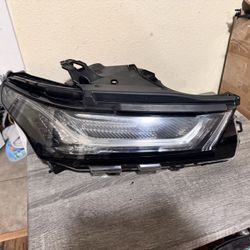 2022 To 2024 CHEVY TRAVERSE RH HEADLIGHT