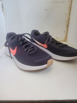 Tennis Shoes Purple Size 7