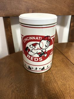 1980’s Cincinnati Reds Tin with lid