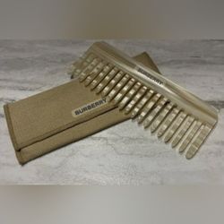 Burberry Pearl Comb and Case