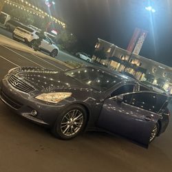 Infinity G37x 2011