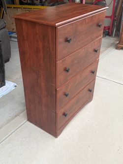 Dresser
