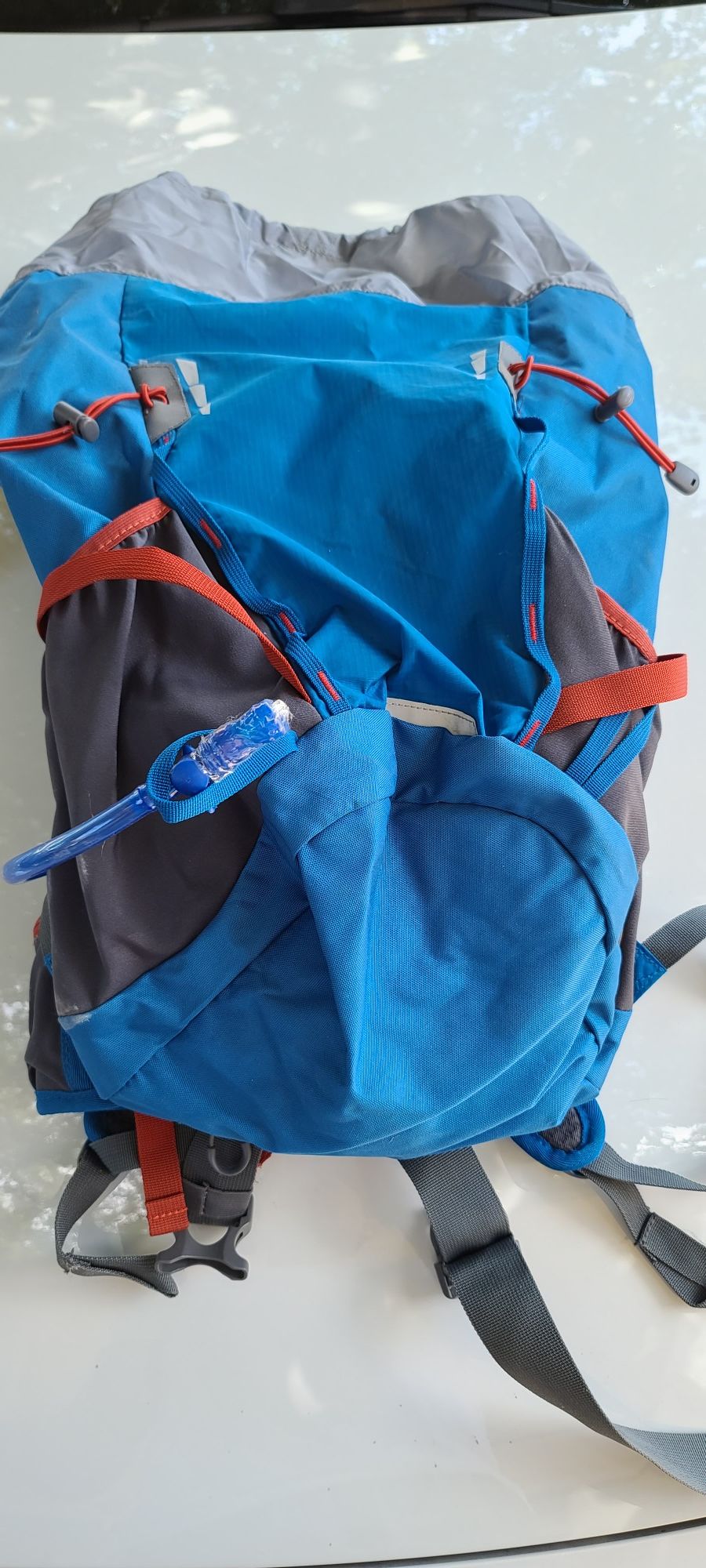 New Magellan hiking backpack