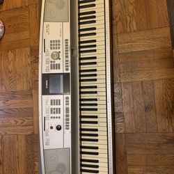 Electronic Piano Yamaha