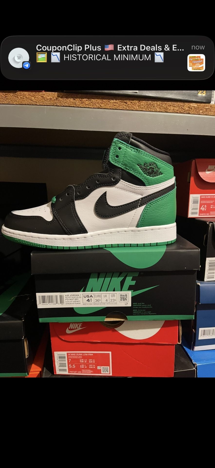 Jordan 1 "lucky Green " 4.5y / 6 Women
