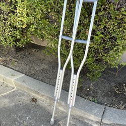 Crutches $15