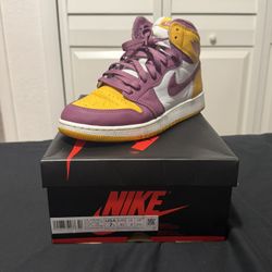 Nike And Foam Posits