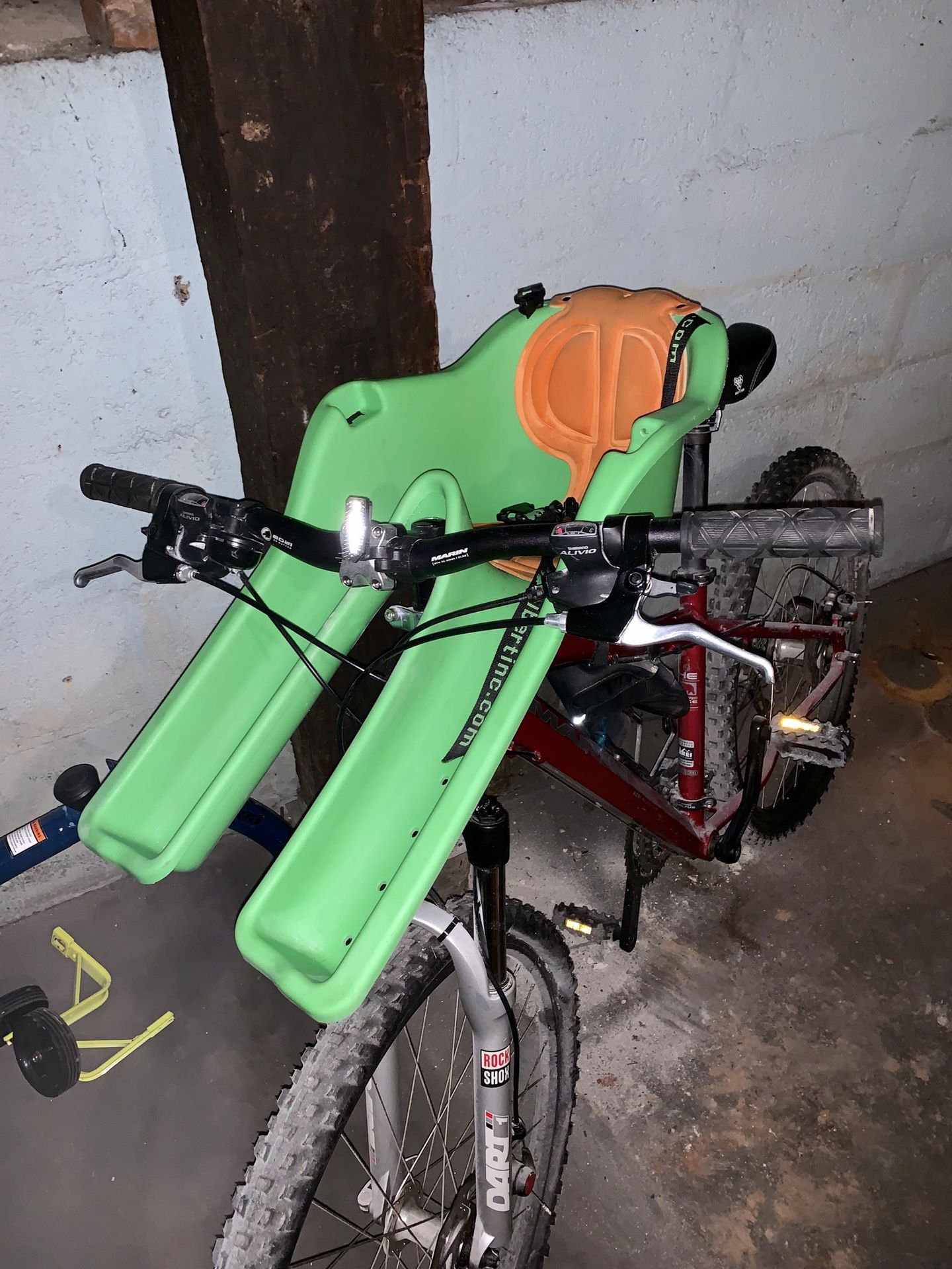 Ibert child safe-t-seat attaches front of adult bike