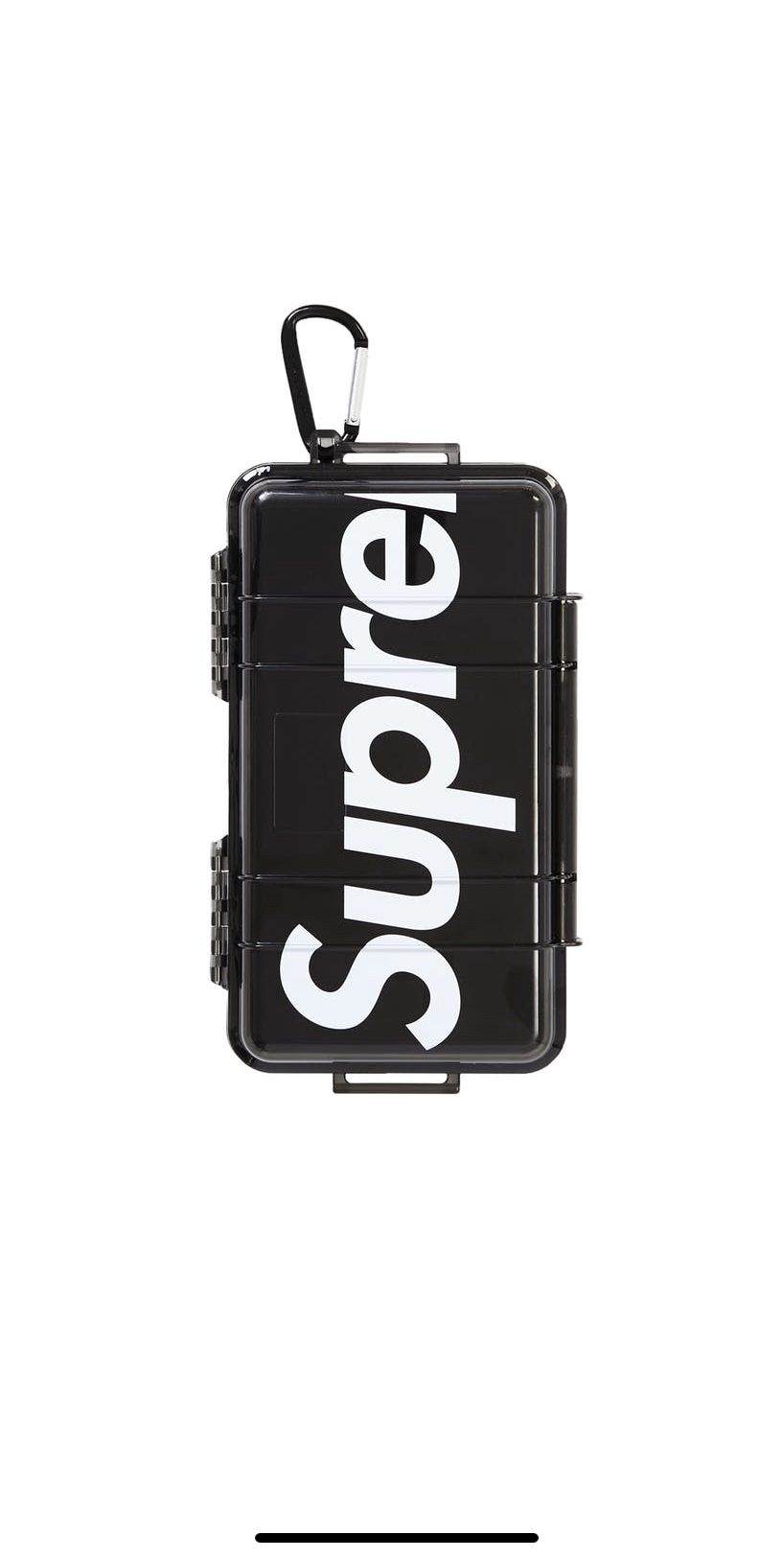 Supreme pelican 1060 smoke case new!!!