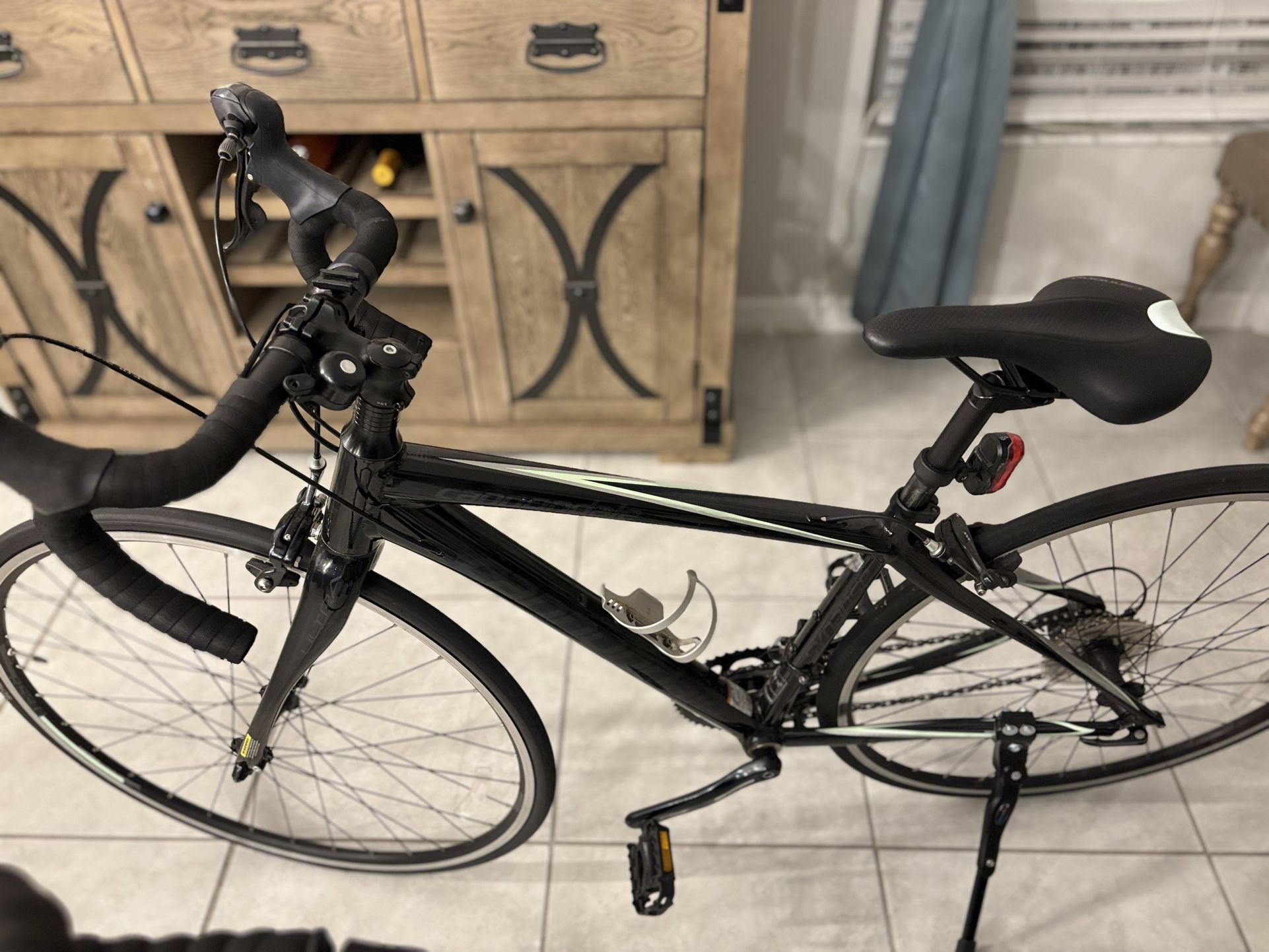 His And Hers Cannondale Bikes Like New!!!