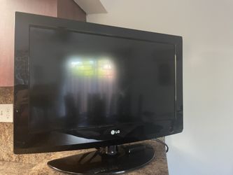 32 Inch LG TV 