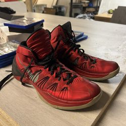 Size 10.5- Nike Hyperdunk 2013 Red