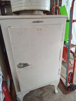 GE 1930's Refrigerator