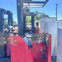 Raymond Docker Forklift 