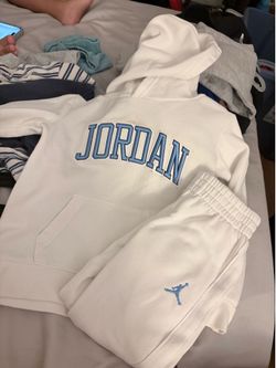 Jordan baby outfit 2t