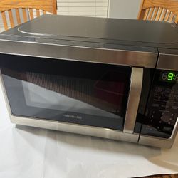 Microwave - Farberware 0.7 Cu Ft - Stainless Steel