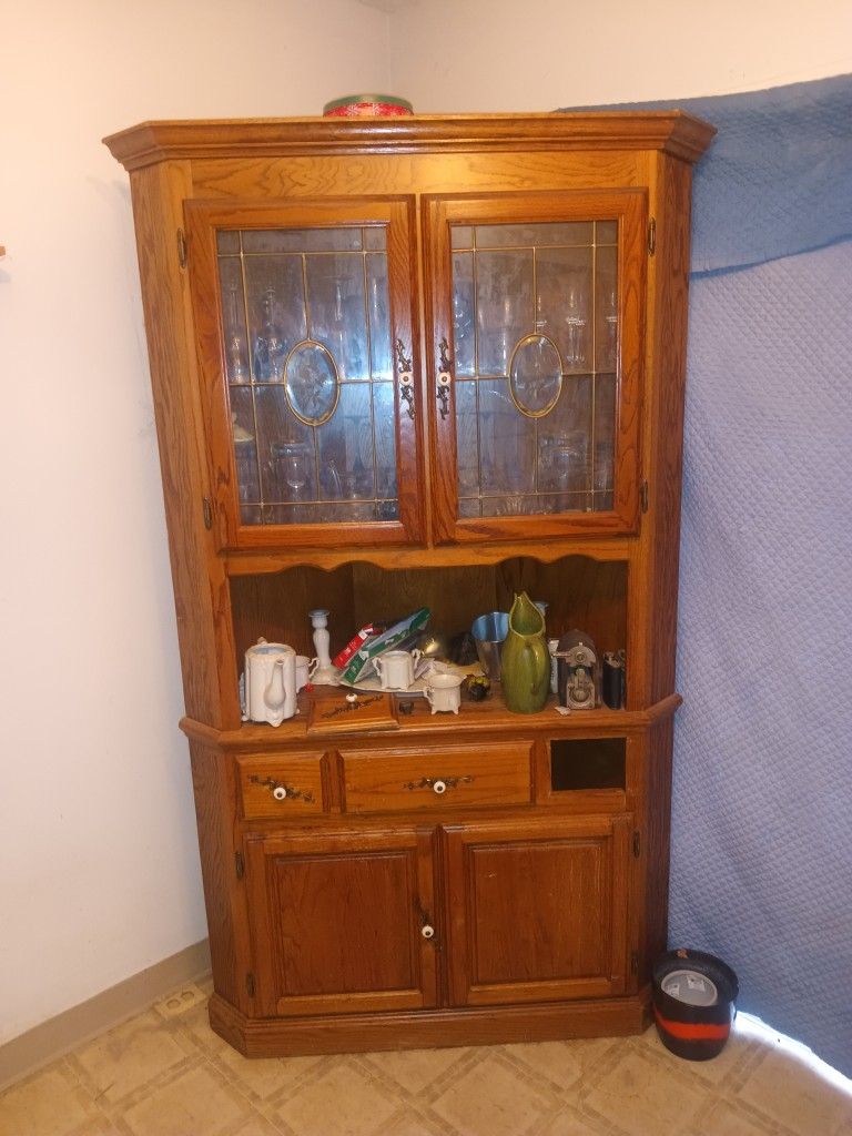 China Hutch with Crystal and China Sets