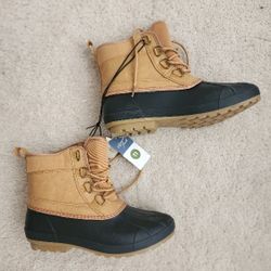 New Snow Boots Size 11
