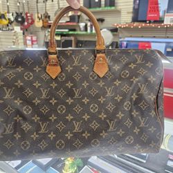 LV Louis Vuitton  Speedy Bag